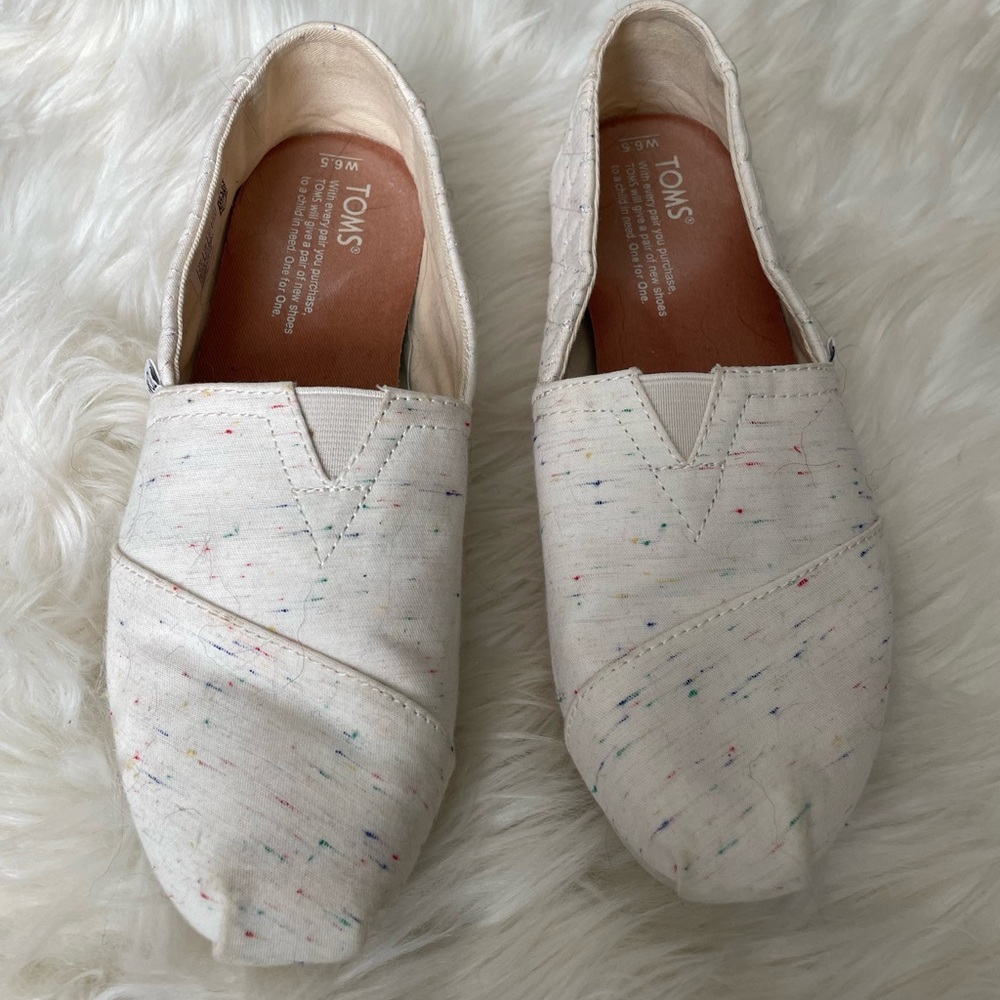 Tom’s slip on shoes